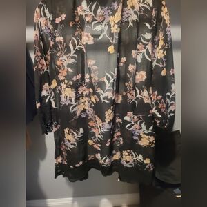 Plus Size XL Floral Cardigan Brand New and Unused.